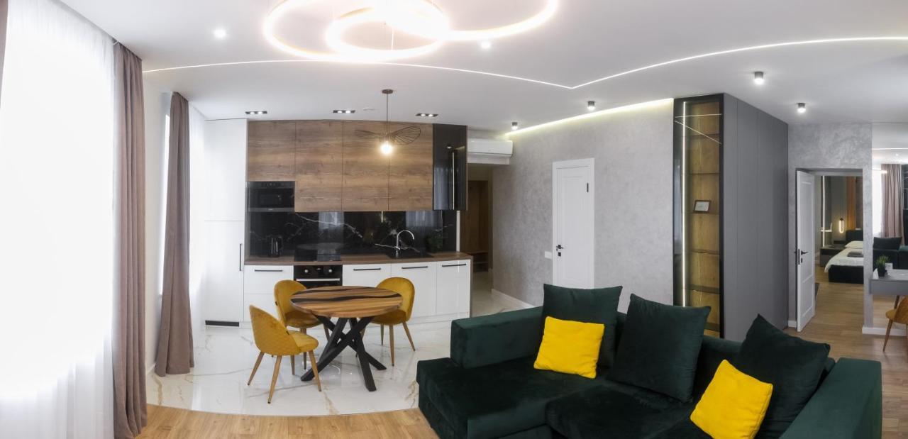 Vip Центр Львова Джакузі Камін Площа Ринок Exterior foto