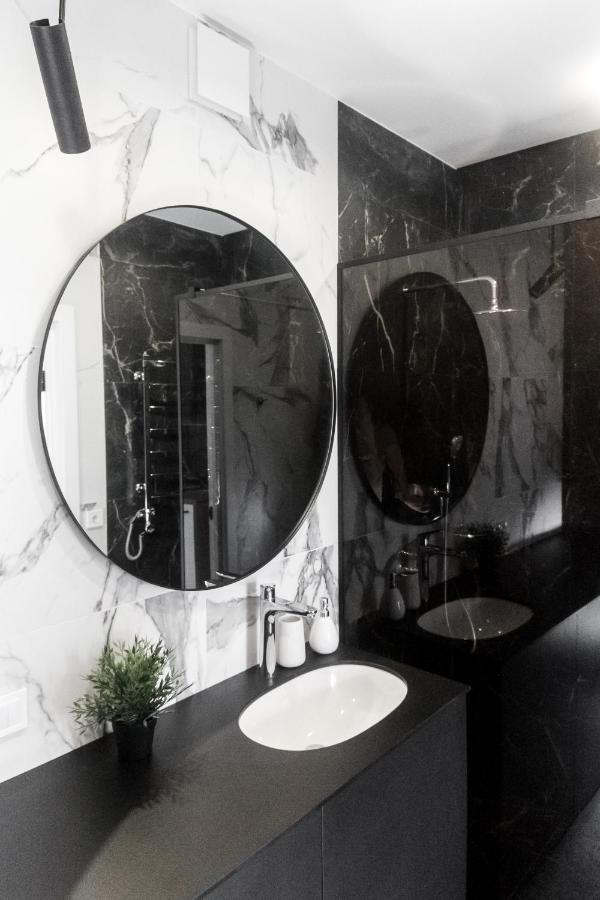 Vip Центр Львова Джакузі Камін Площа Ринок Exterior foto